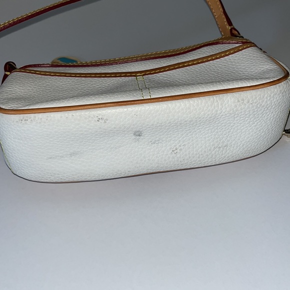 Vintage Dooney & Bourke - Carabao Prebbled Leather Banana Saddle Bag - Picture 10 of 10